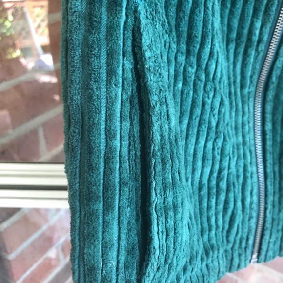 Men’s Woolrich forest green vest - Picture 3 of 4